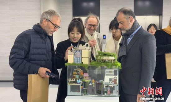 10��23�������������cӰҕ�猣�����L��������W(xu��)�����c�Ӱ�W(xu��)Ժ(�LӰ�Ӱ�W(xu��)Ժ)�^����W(xu��)����(chu��ng)���Ķ����(d��ng)�������������� �z