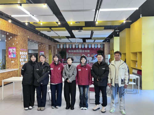 ����P(����)��ꐿ���(��һ)�c���L(zh��ng)��(�Ҷ�)����У�ڍ���(sh��)��(x��)����Ӱ����