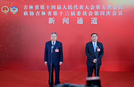 1��26�գ������f(xi��)����ʡ��ʮ����ί�T�����ĴΕ��hί�Tͨ�������ބ���(��һ)�ش�ӛ���ᆖ�� ���� �z